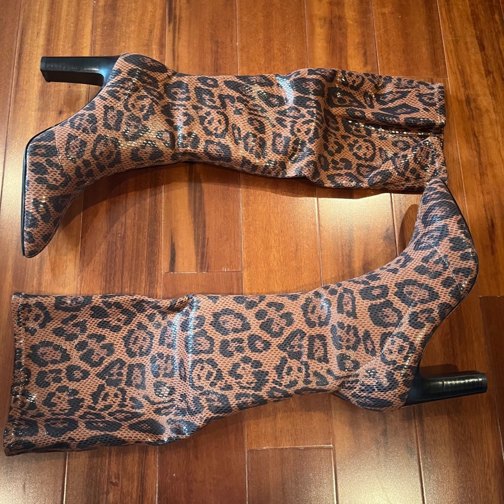 Charles David Tall Boots Dalton Leopard Print Knee High Boots Pointed Toe New 8M - Picture 7 of 9